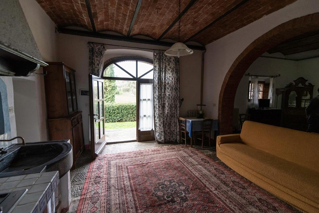 Agriturismo La Fontaccia Монтияно Экстерьер фото